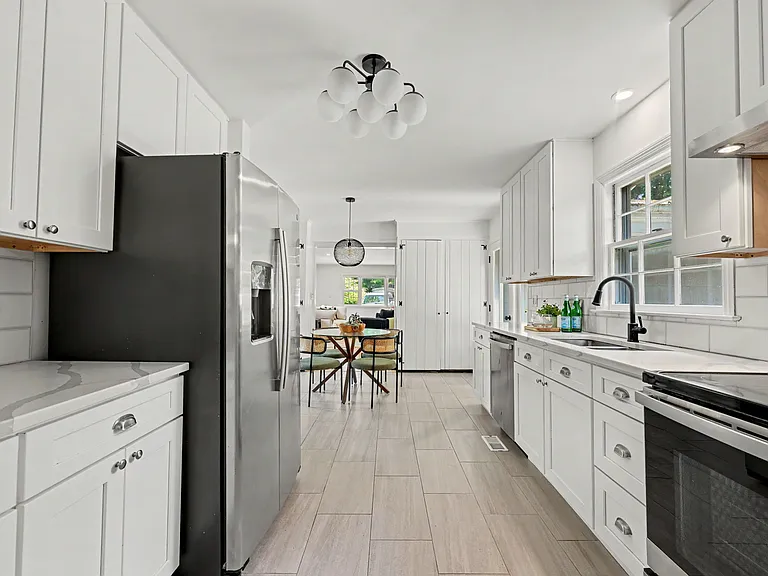75 Vincent Ave — Photo 11