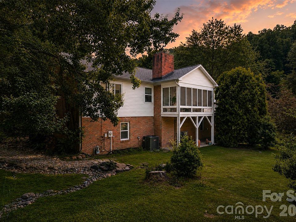 1st image of 20 Mallard Ct