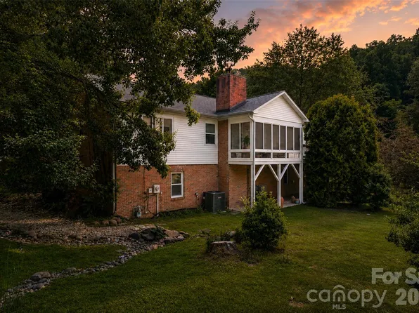 20 Mallard Ct, Brevard, NC 28712