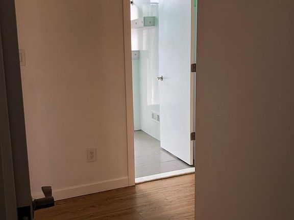 3rd image of 2033 E Dauphin St #1A