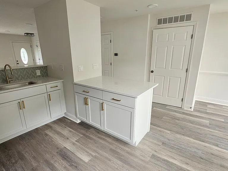 1214 Splashing Brook Dr — Photo 6