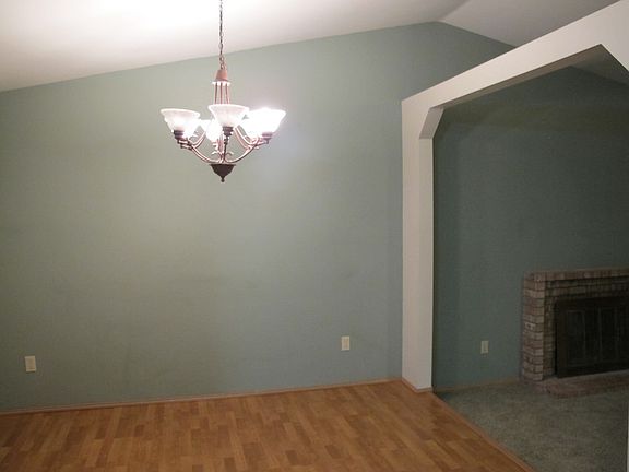 5th image of 27255 Manor Pl NW