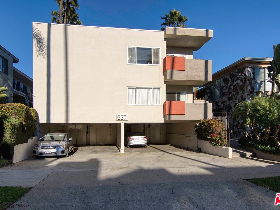 1st image of 937 5th St APT 10