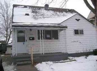 982 E Dallas Ave, Madison Heights, MI 48071