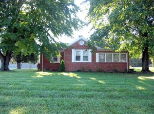 502 Harryhogan Rd, Callao, VA 22435