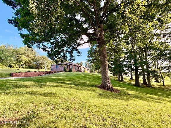 15th image of 1710 Murphy Myers Rd