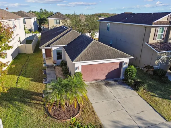 7020 Feather Wood Dr, Ruskin, FL 33573