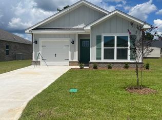 8178 Fox Hunt Dr, Milton, FL 32583
