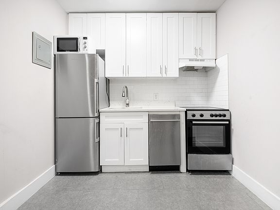 4th image of 416 W 23rd St APT 3C