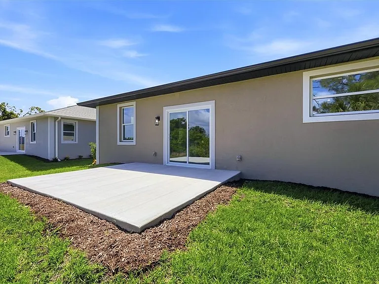 6 Bank Ct — Photo 25