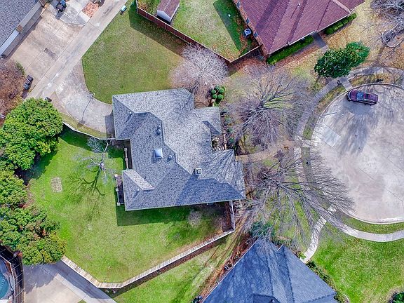 4th image of 4201 Marshall Ct