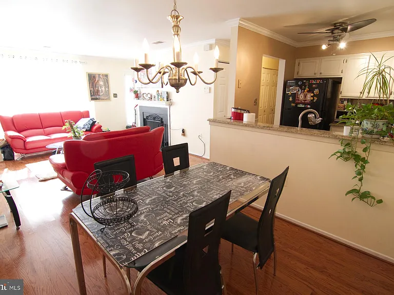 7718B Lexton Pl #102 — Photo 8