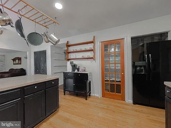 5th image of 10665 Horseshoe Ct