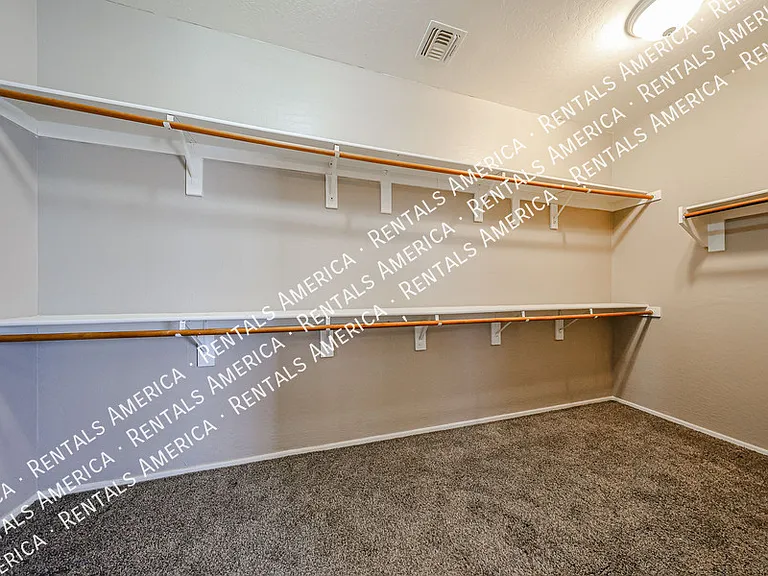 16869 S 30th Ave — Photo 37