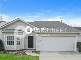 524 Lightspun Ln, Charlotte, NC 28216