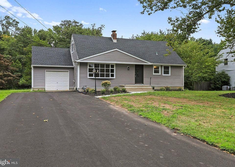 48 Hillside Dr, Robbinsville, NJ 08691 | Zillow