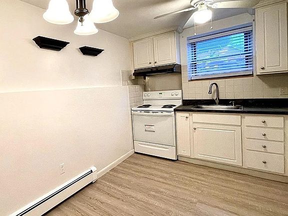2nd image of 2 Town House Ln APT 15