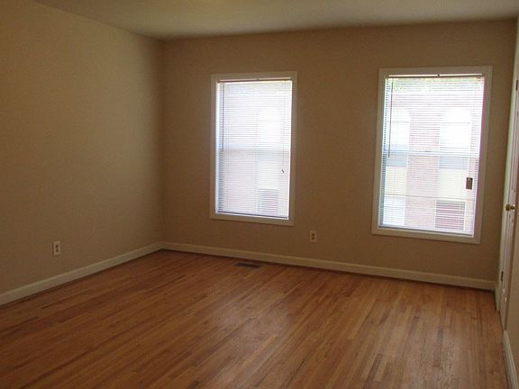5th image of 407 S Chester St #3