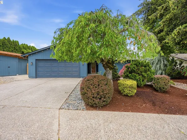11765 SW Springwood Dr, Tigard, OR 97223