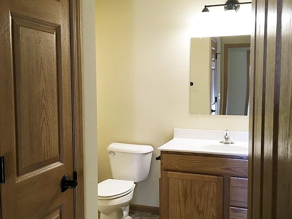 4th image of 1028 Berry Ave APT 310
