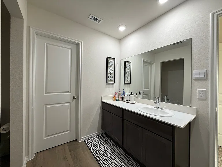 305 Charmed Way — Photo 27