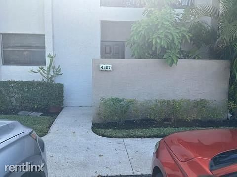 3rd image of 4507 NW 20th St #481