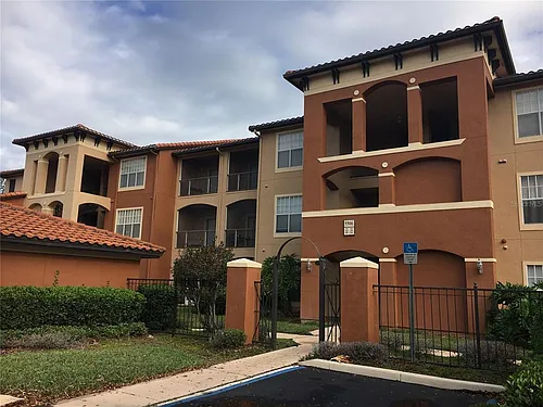5506 Metrowest Blvd #301 Photo 1