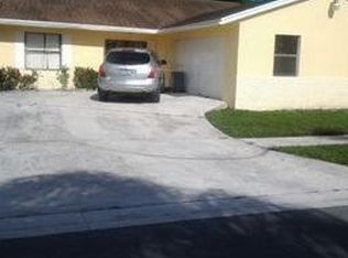 5714 Ithaca Cir E, Lake Worth, FL 33463