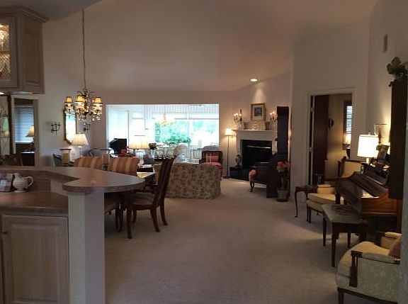 5th image of 1625 Twin Lakes Cir