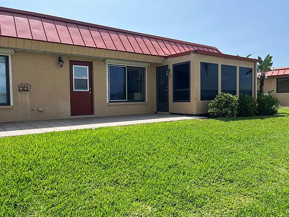 2nd image of 3853 Catalina Dr