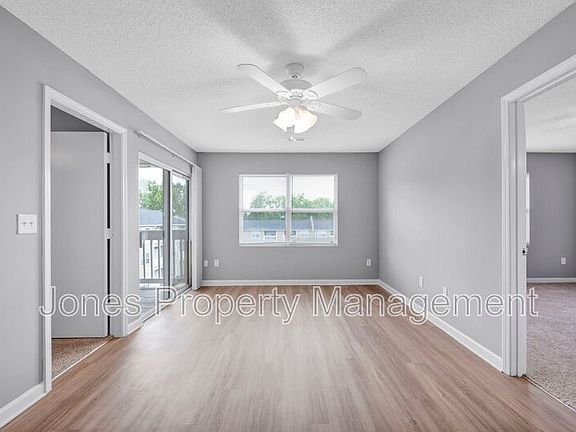 2nd image of 301A Country Club Dr NE
