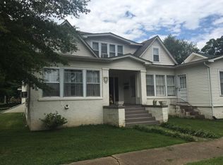 429 N Poplar St APT 2, Florence, AL 35630