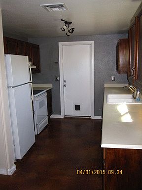 4th image of 1108 S 72nd St