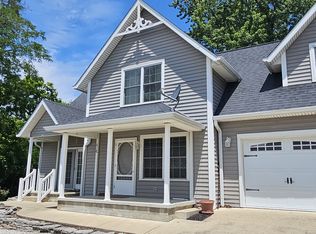 61 Molly Ln, Nashville, IN 47448