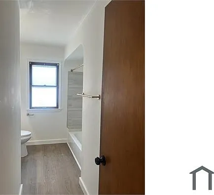 3 bed, 1692 sqft, $2,339 — Photo 2