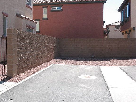 2nd image of 6027 Traviata Ave