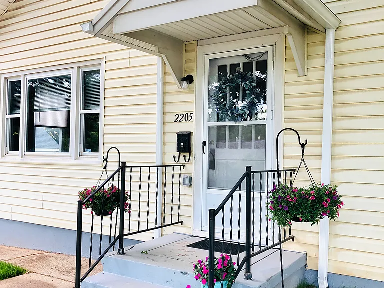 Beautiful Front Porch Entry
