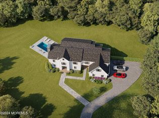 5 Laureen Ct, Middletown, NJ 07748