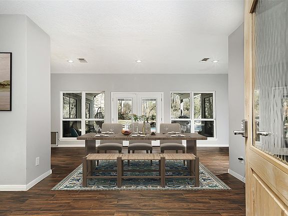 5th image of 44 Lake Forest Cir