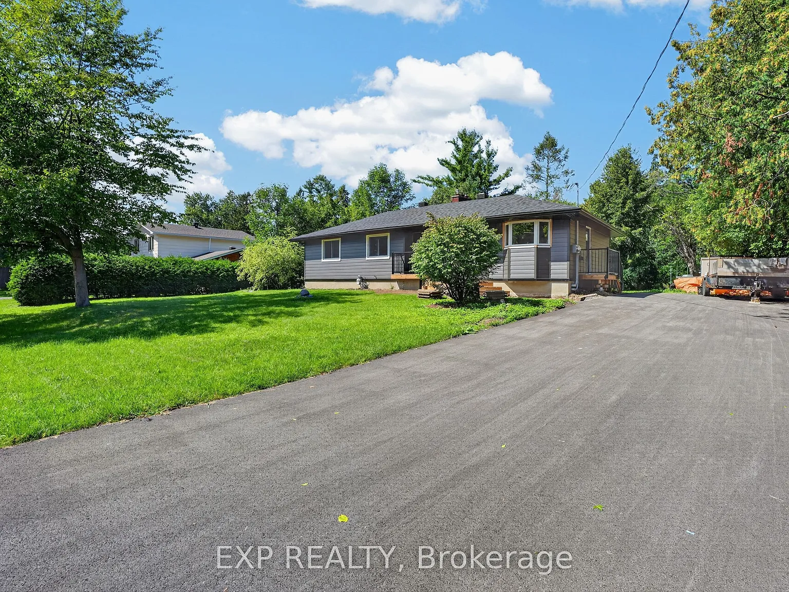 3 bed, $2,400 — Photo 2