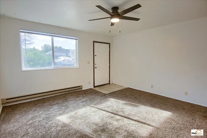 870 N Jackson Ave #8 — Photo 7