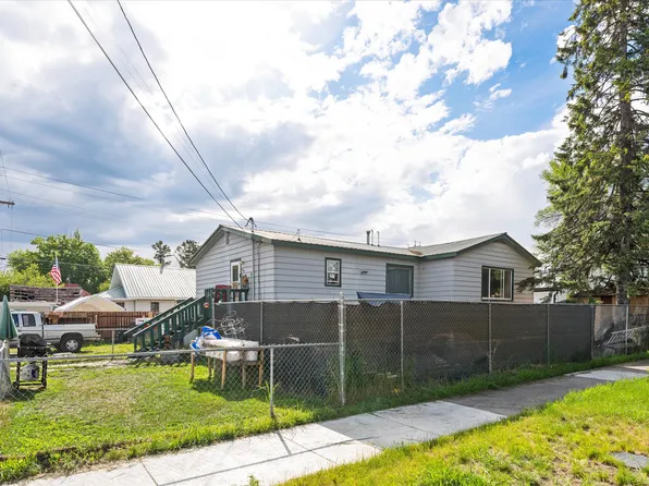 742 & 744 3rd St W, Kalispell, MT 59901
