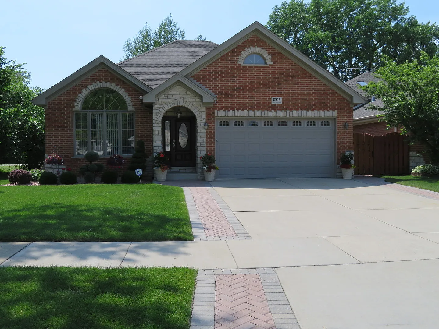 8336 Mansfield Ave photo 1