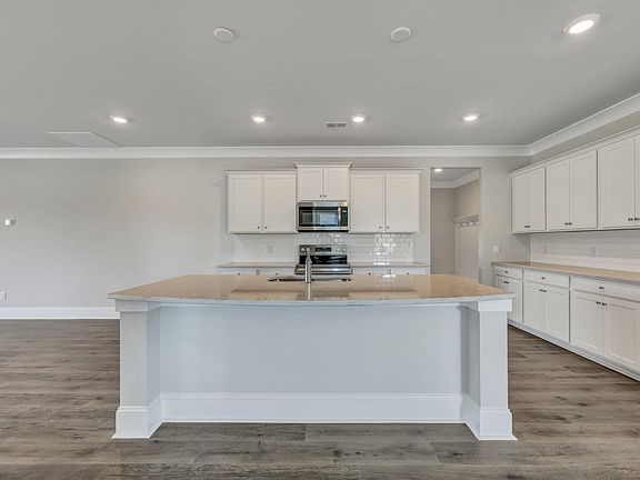 3rd image of 337 Still Shores Dr