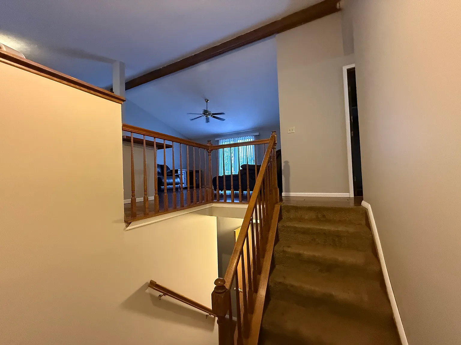3 bed, 1.5 bath, 960 sqft, $2,000 — Photo 3
