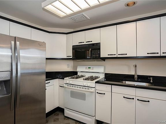 4th image of 50 E Hartsdale Ave APT 2F