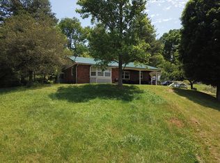 131 Bellomy Dr, Gallipolis, OH 45631