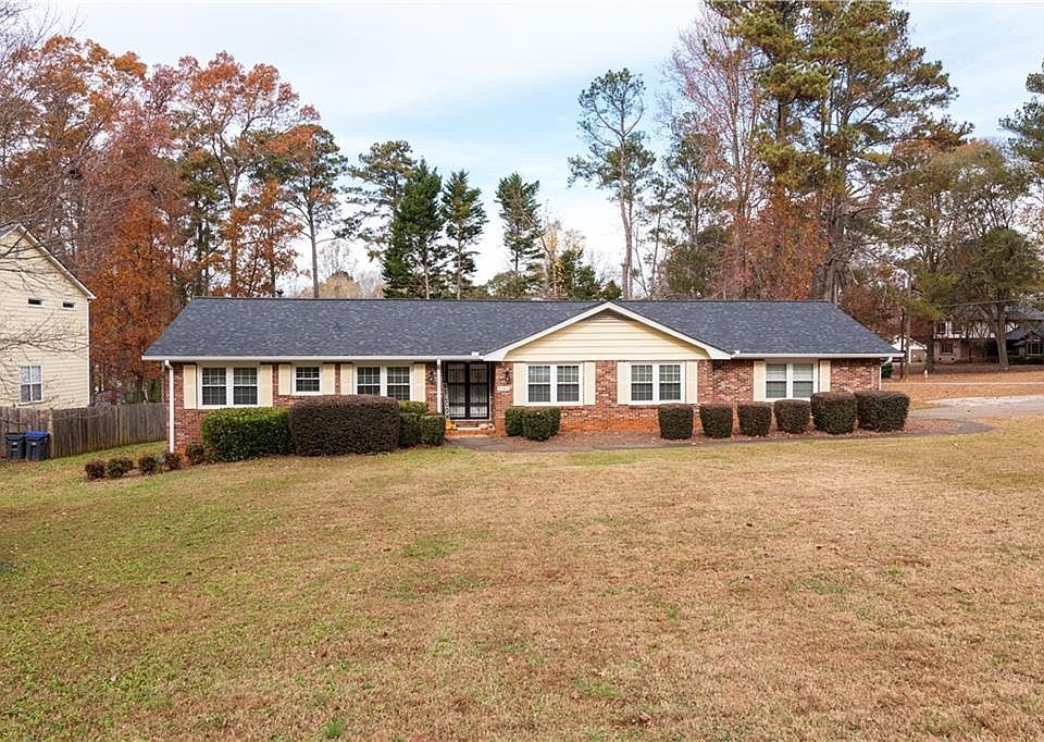 1st image of 2763 Amberly Way