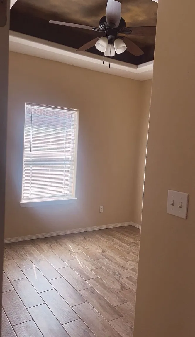 3 bed, 1234 sqft, $1,200 — Photo 3
