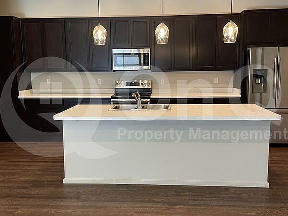 2nd image of 3043 N Dasylirion Dr